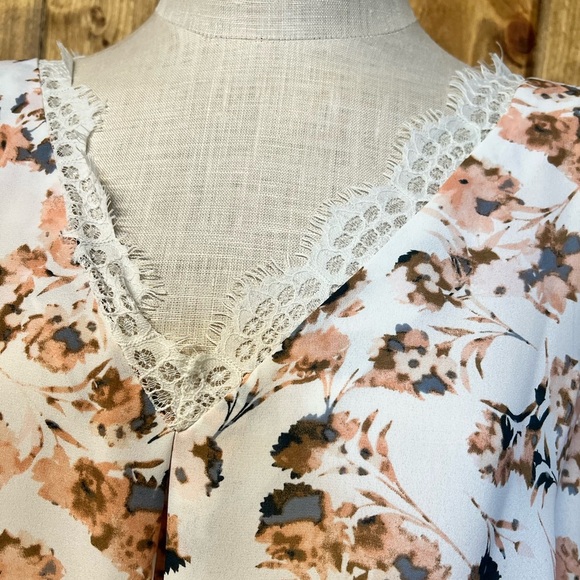 Pleione Large Floral Sleeveless Blouse Lace Silky Tank Shirt Romantic Feminine - Picture 4 of 9